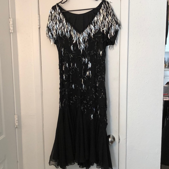 Beautiful cocktail gown - Picture 2 of 2